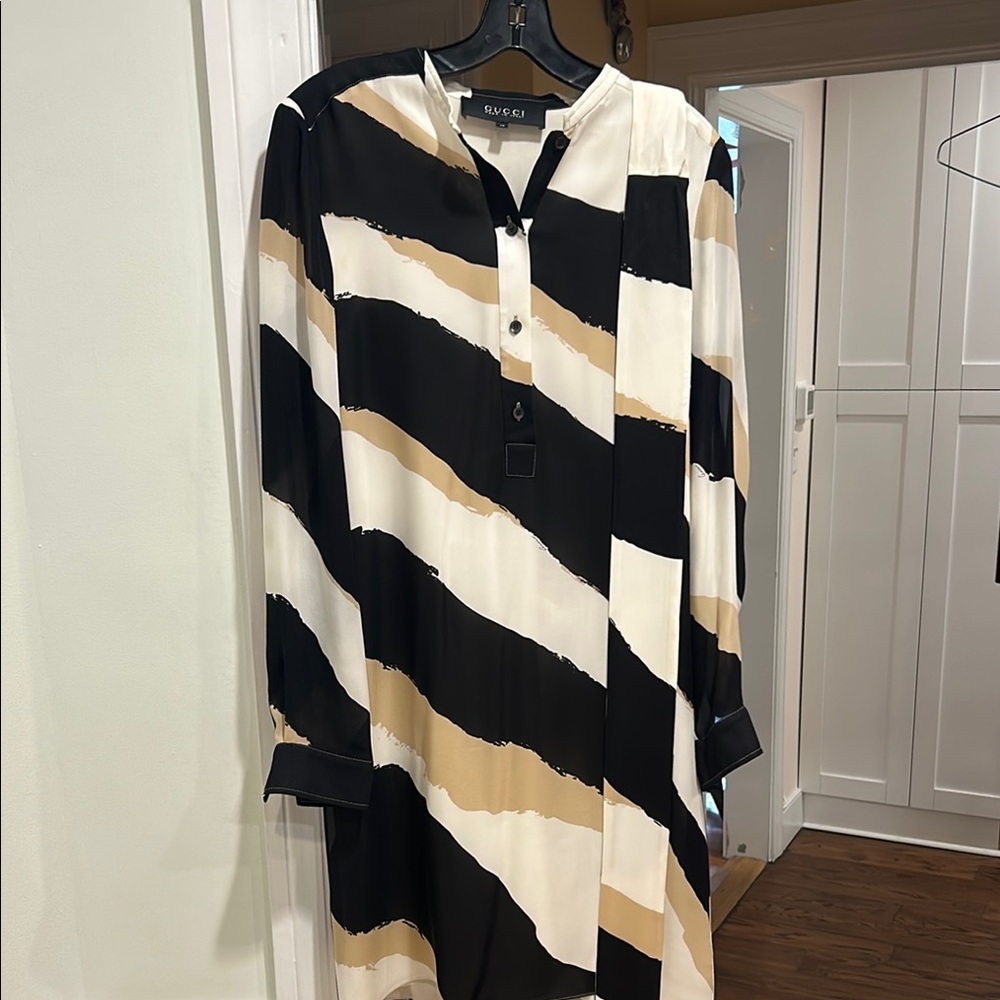 Gucci Black and Cream Long Sleeve Cuffed Dress with Belt and Gucci Box